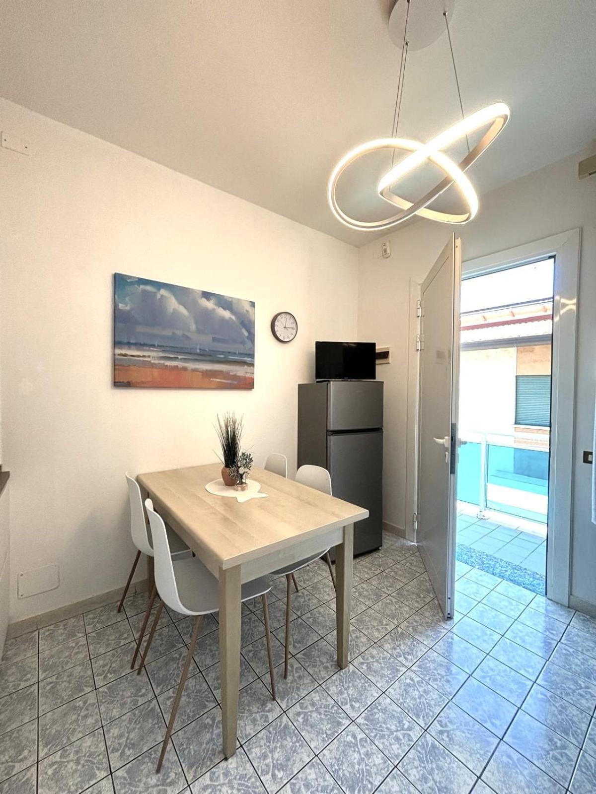 Bilocali Casa De Lazzari - Piazza Brescia - Adria Holiday Jesolo - Family Apartments Eksteriør bilde